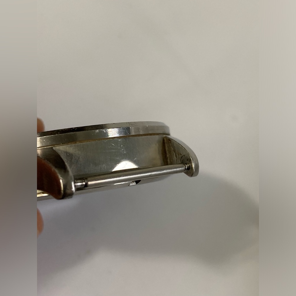 Nixon Sentry, watch body only, no strap, new battery, Day/Date does NOT work - Picture 5 of 7